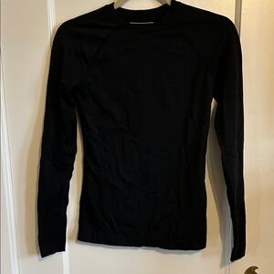 Figs Salta performance under scrub top.